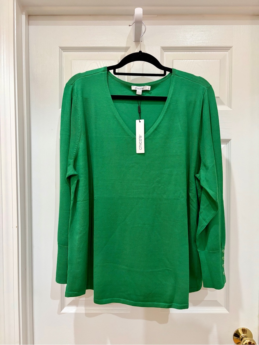 NWT Chico's Bright Green V-Neck Long Sleeve Top | Chico’s size 4 (20w/22w)